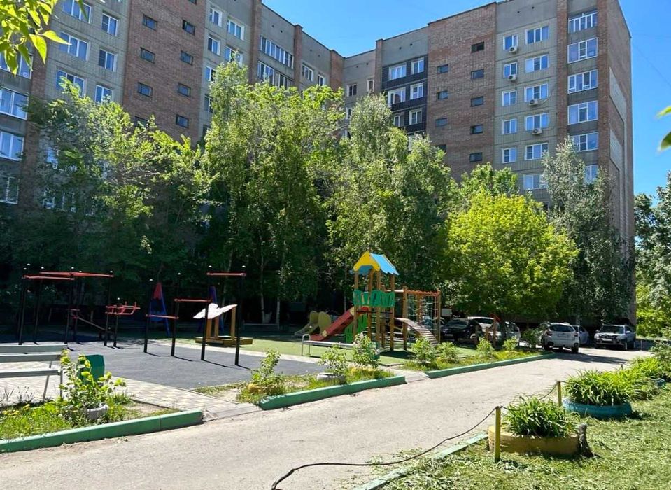Панорамный вид и комфорт: улучшенная 2-комнатная у Дворца Спорта