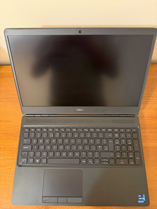 Dell Precision 7560, Xeon W-11855M, 16GB, 512GB SSD, RTX A2000 4GB