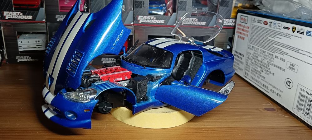 Dodge viper gts maisto