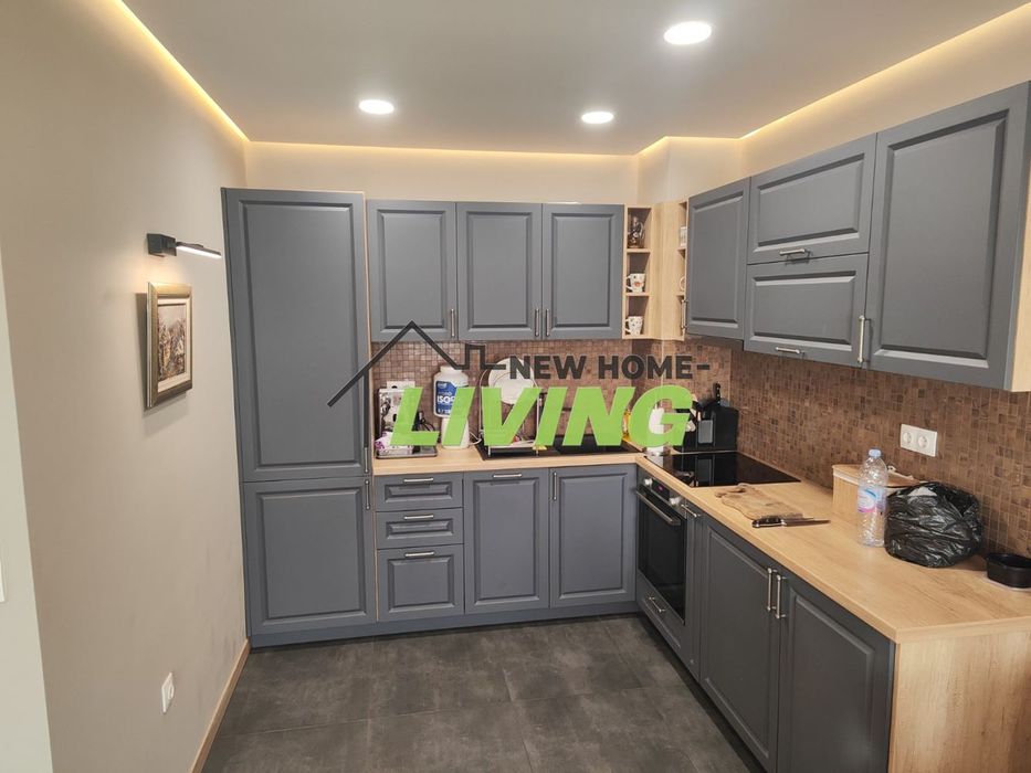 Продава се Двустаен апартамент в Пловдив, Център - 83 кв.м за 1228 €/кв.м - Снимка #2