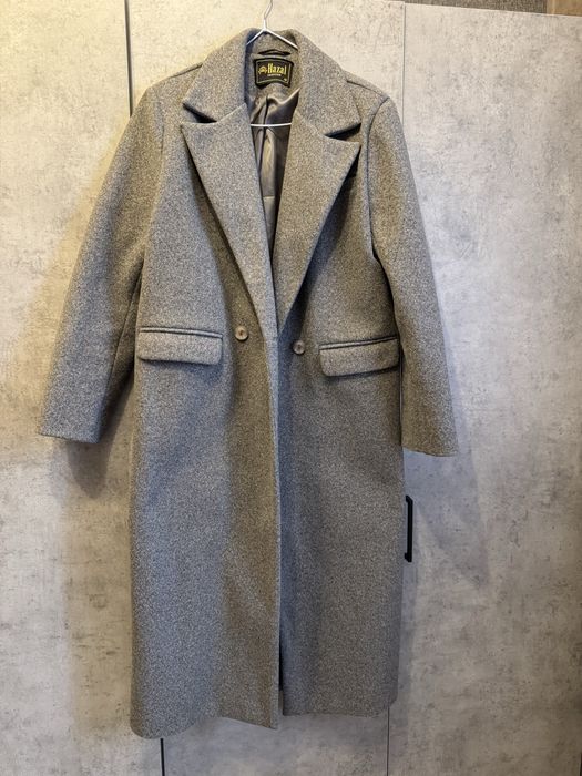 Пальто серое , длина макси
