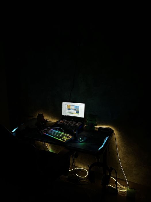 Игровой компьютерный стол