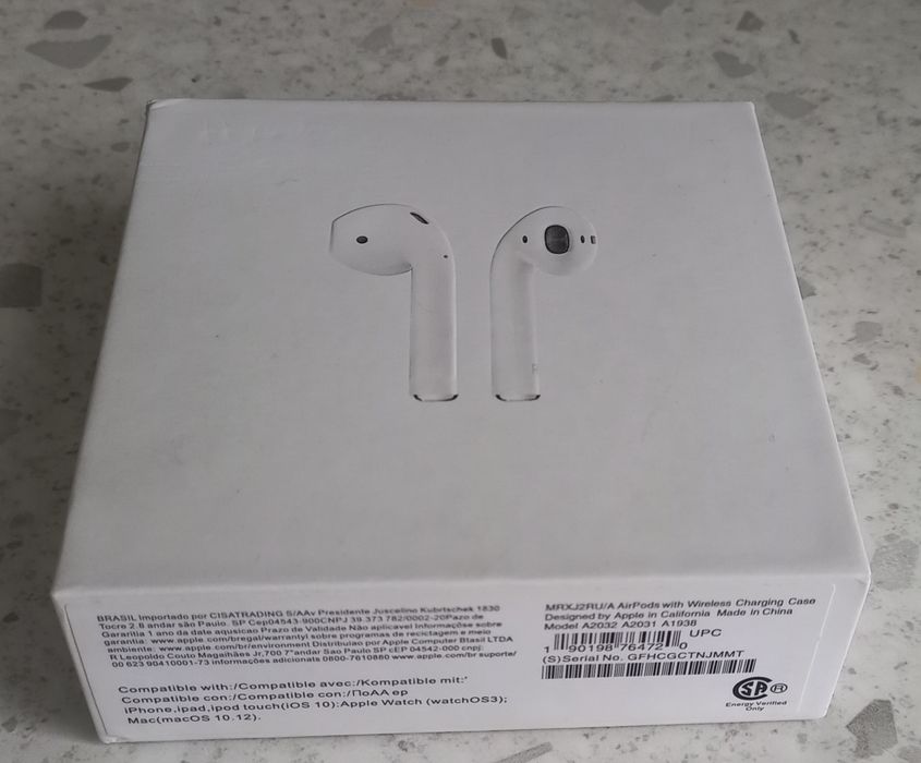 Airpods с коробкой и с чехлом