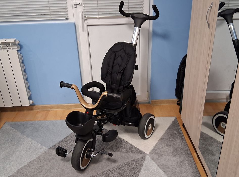 CHIPOLINO Триколка със сенник ВЕКТОР MG 360° ЧЕРЕН