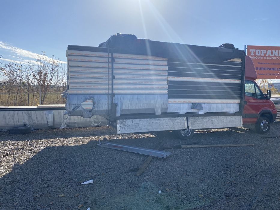 Panou sandwich perete si acoperis