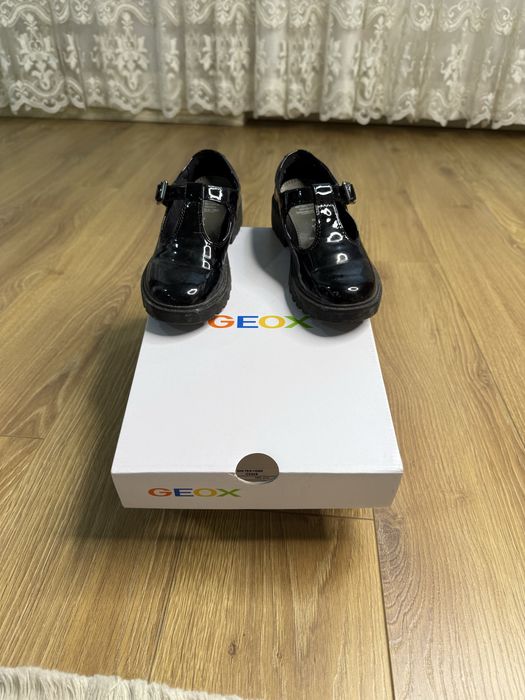 Туфли для девочки. Фирма Geox
