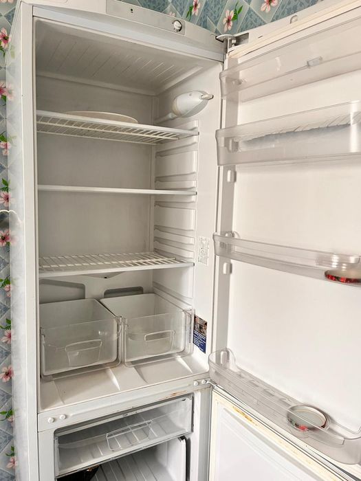 Ремонт холодильников, морозильников.