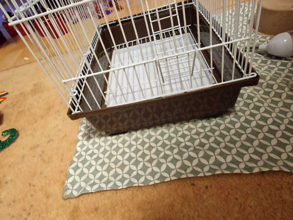 Cusca hamsteri cu casuta +  rotita +bol de mancare