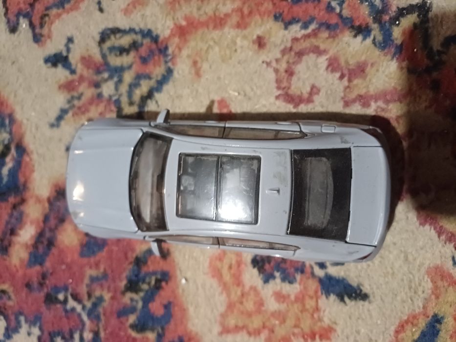 Машинка калекционая