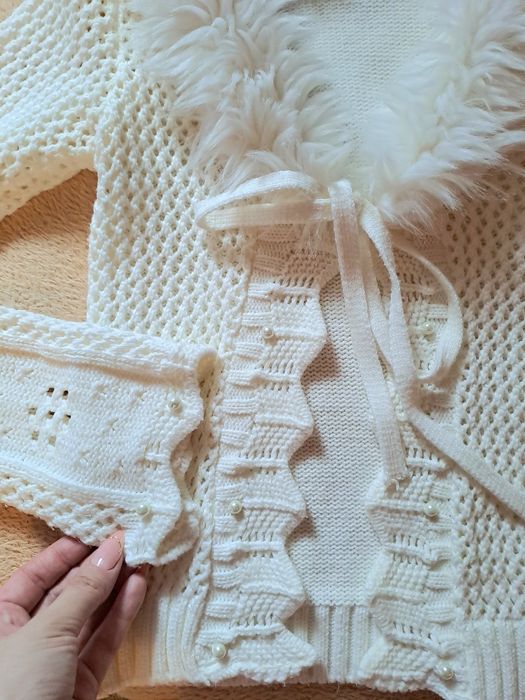 Cardigan alb cu blanita jerseu fete cu perlute