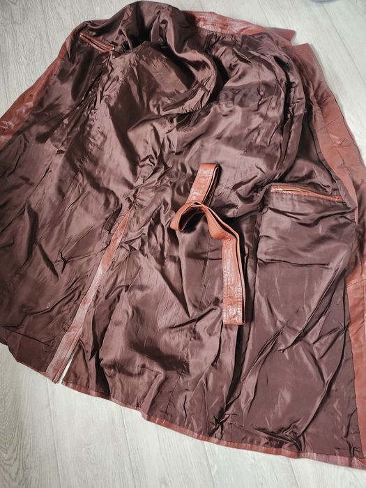 Плащ кожаный мужской в хорошем состоянии