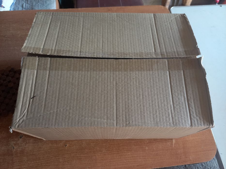 Продам коробки картонные