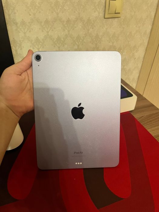 Продам Ipad air 5