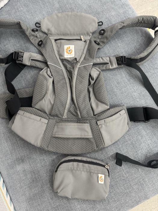 Продам эргорюкзак Ergobaby оригинал
