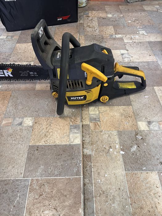 Продам бензопилу