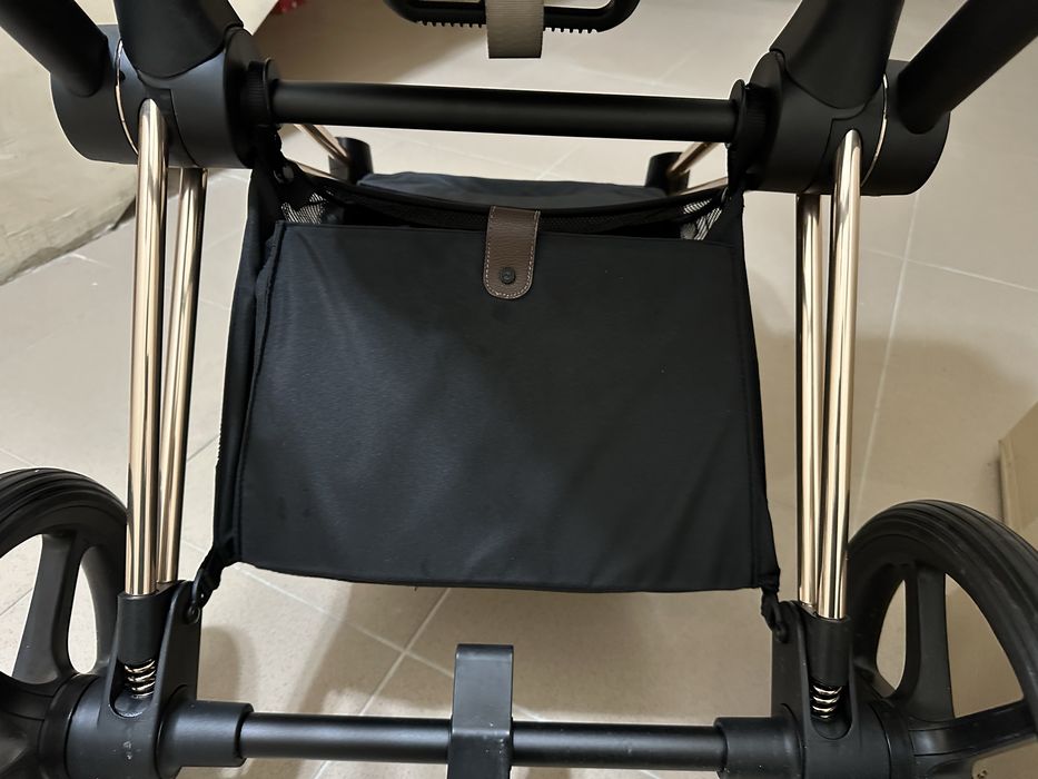 Cybex priam 4 с тапицерия simply flowers