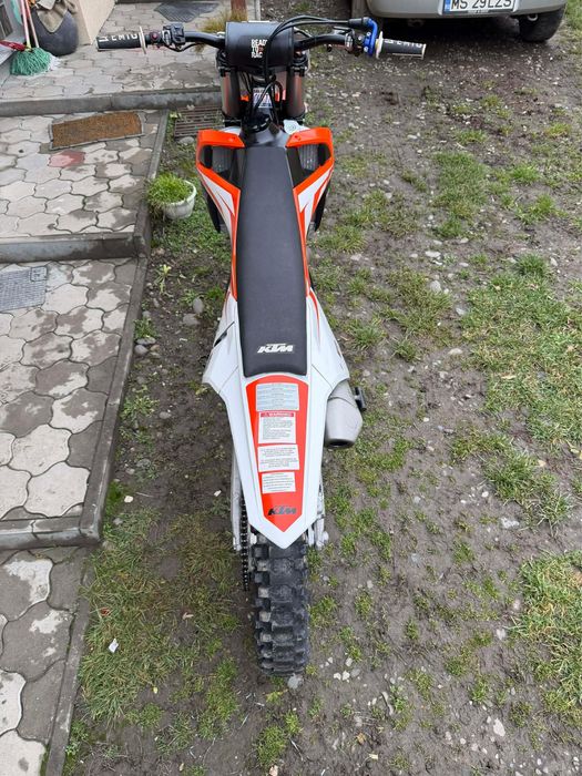 Vand sau schimb doar cu 2T ktm sxf 450