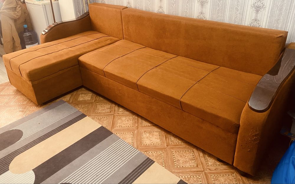 Продаеттся диван