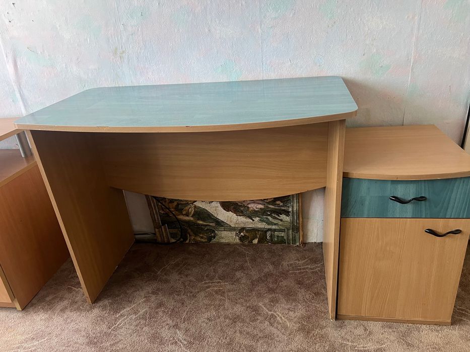 Легла с ракла  и гардероб