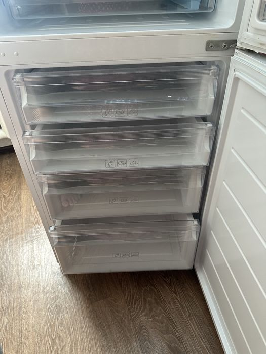 холодильник Haier