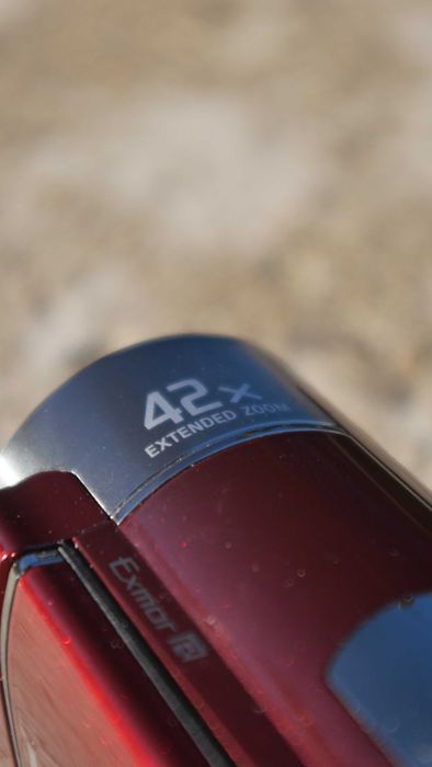 (Нов) Sony Handycam HDR-CX130E (Red)