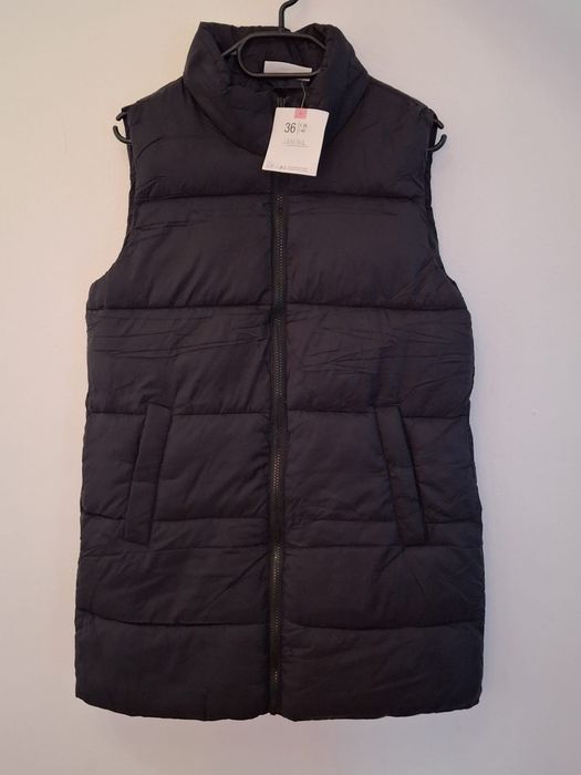 Vand Lot 4 Articole Vestimentare NOI cu Etichetă – Mărimea S (36) – Nike, Janina