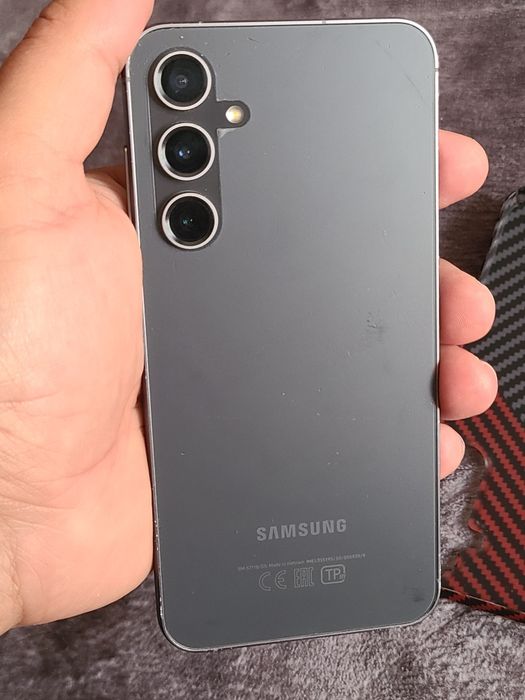 Samsung Galaxy s23 fe  8/128
