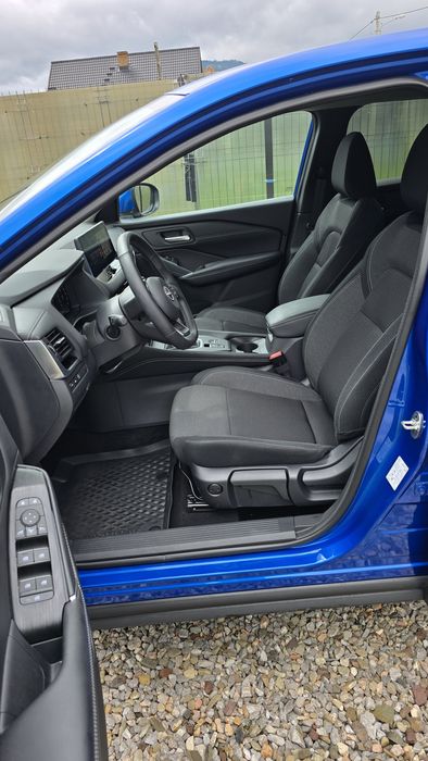 Vând SUV Nissan Qashqai, N-CONNECTA, 156 CP, garanție 22.07.27, 6705km