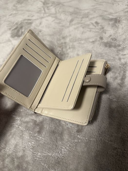 Portofel Meli Melo bej, nou, elegant si compact