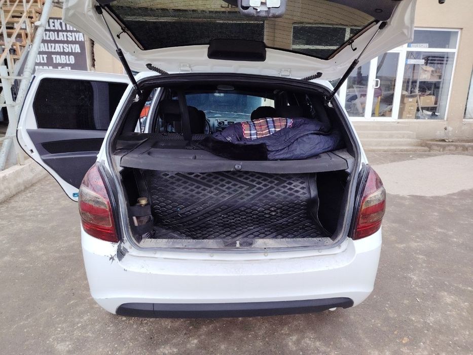 Lada kalina universal