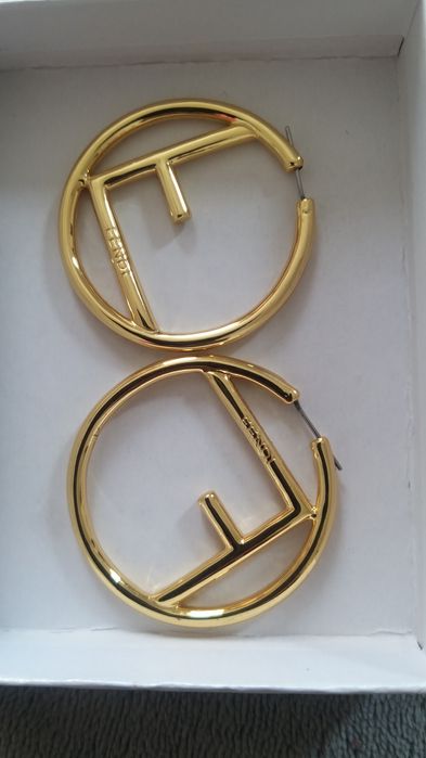 Серьги женские , модные