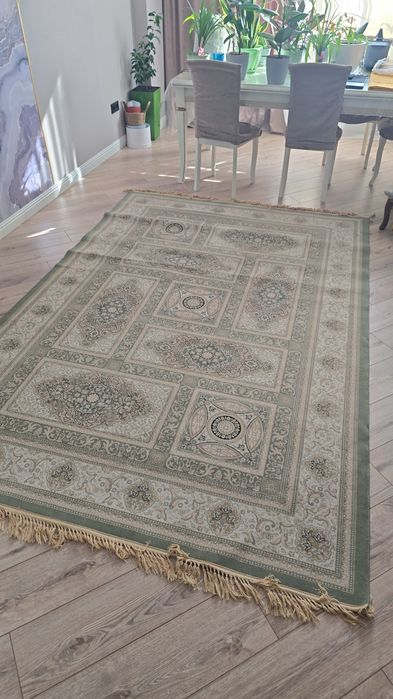 Продам ковры 2×3