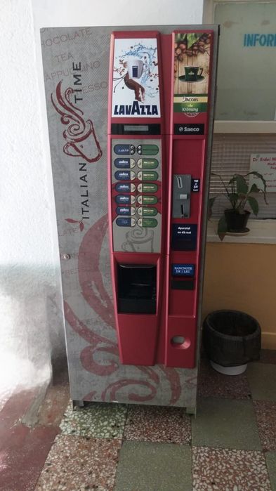 Automat cafea saeco