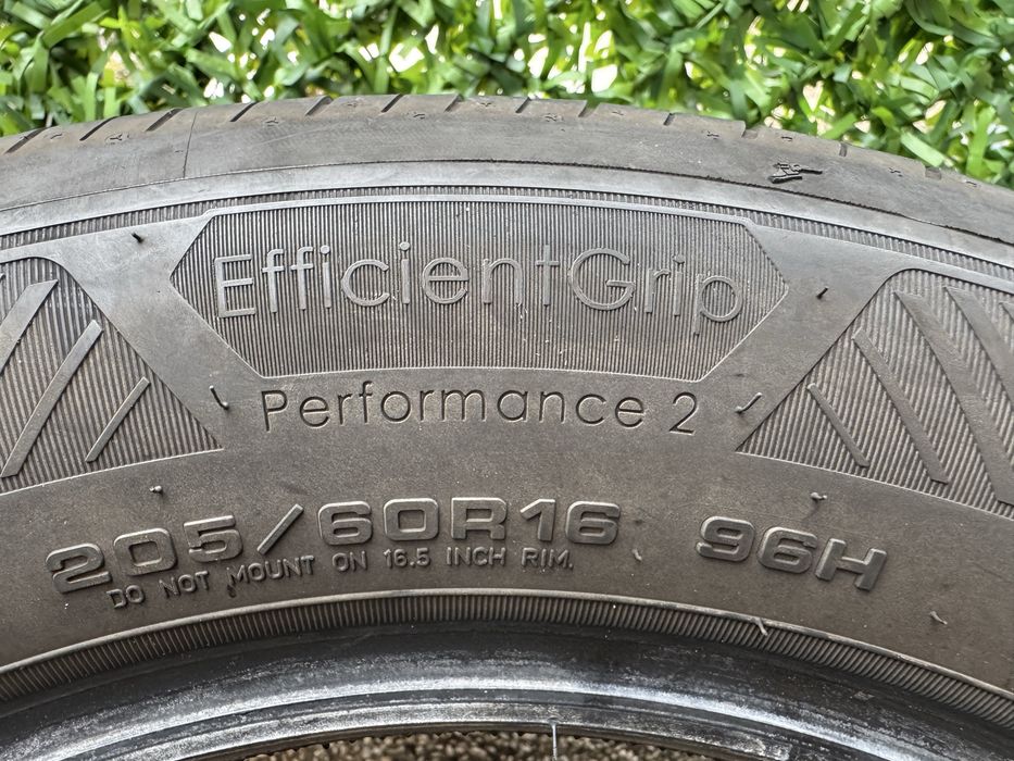 Автомобилни гуми 205 60 16 Goodyear