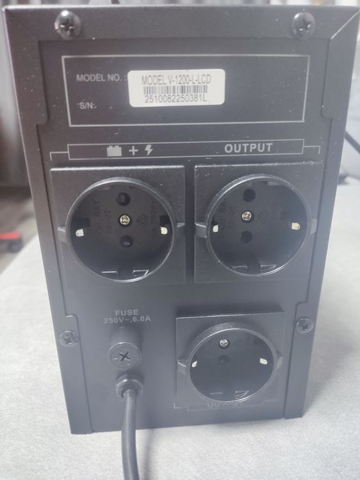 Источник бесперебойного питания