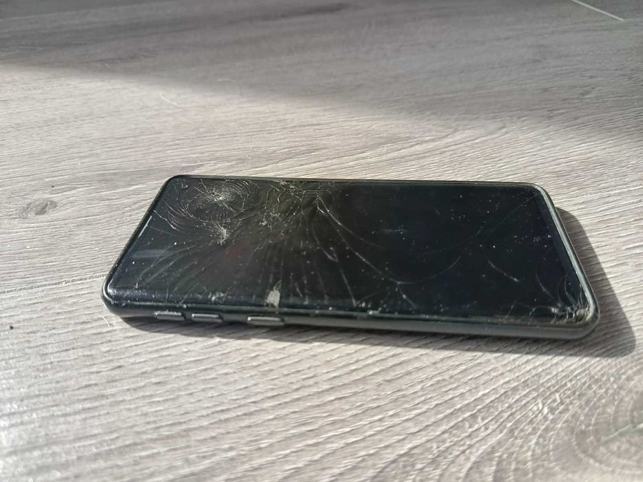 Продам Samsung S 10