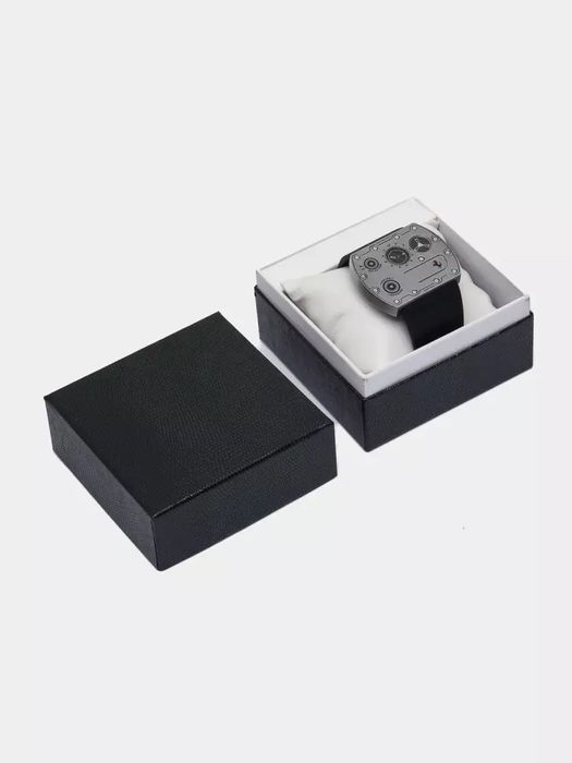 Qol soati Richard Mile x Ferrari RM UP-01.