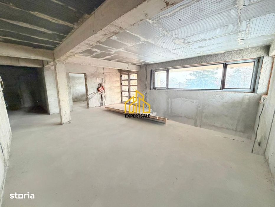 Casa/Vila cu 7 camere, teren 1600 MP/ stadiu avansat/Domnesti/Premium