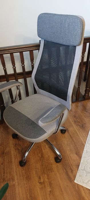 Birou calculator cu fotoliu ergonomic