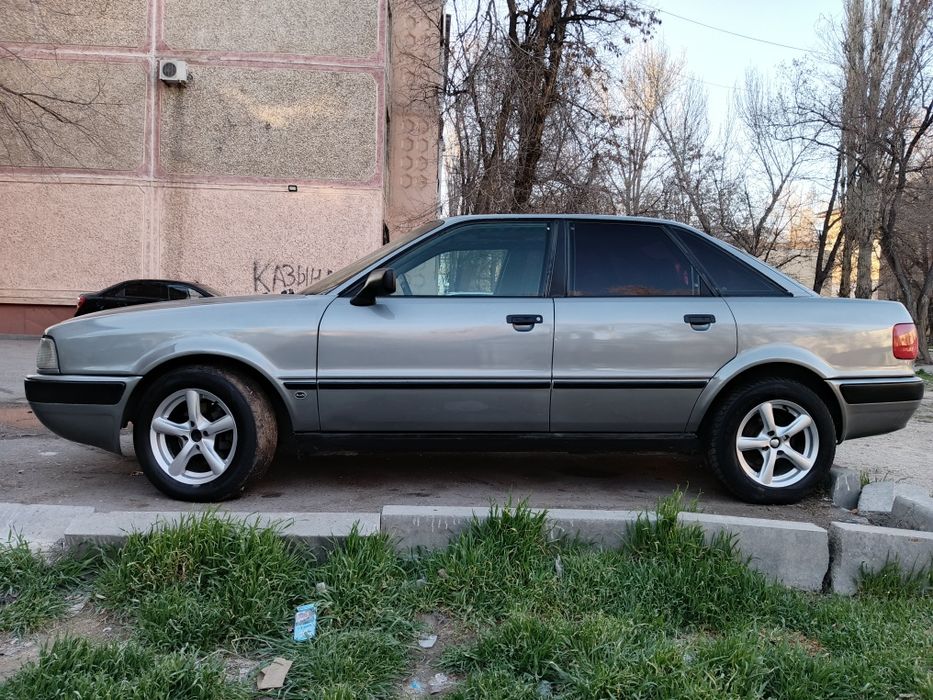 Ауди 80  В4 , 1994 год