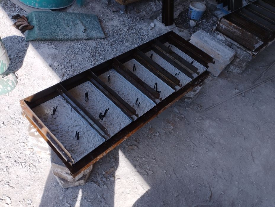 Формы для кирпичи