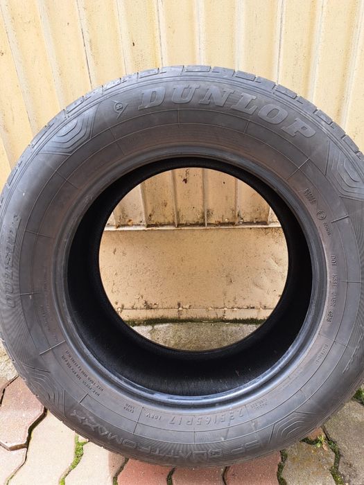 Vând cauciucuri de vară Dunlop, 235/65/R17, SUV,  300 de lei