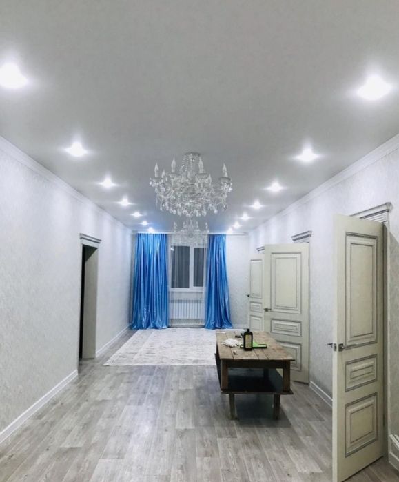 Ремонт квартира. Обой клей. Натяжной паталок