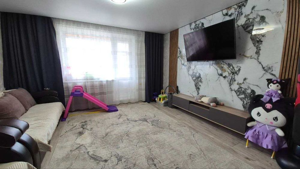 Продается улучшенная 2-комн квартира на Степном 4 д 17