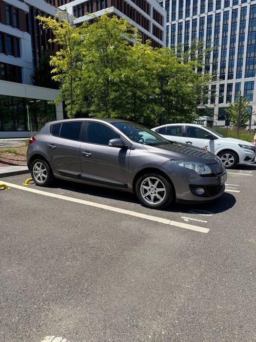 Renault Megane Ambreiaj , volanta , baterie noi .
