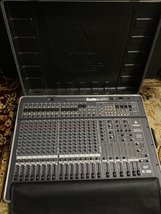 Peavey SRC 4018 mixer