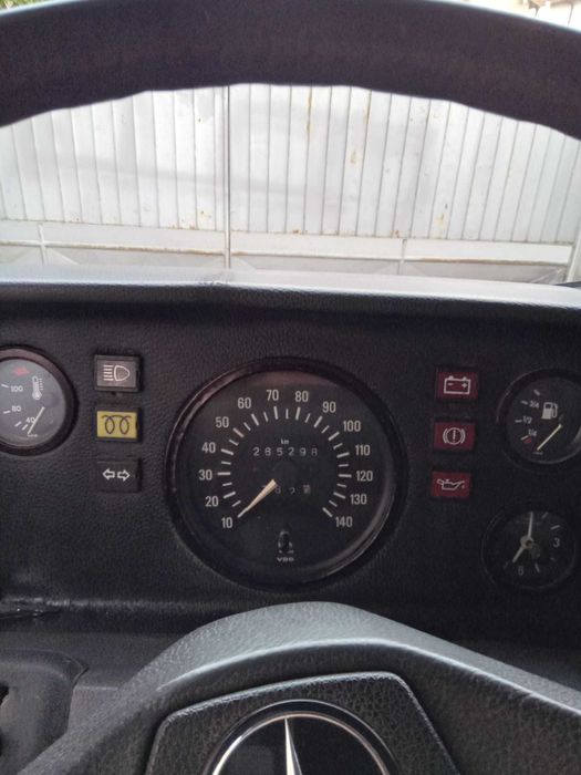 Autoutilitara basculabila