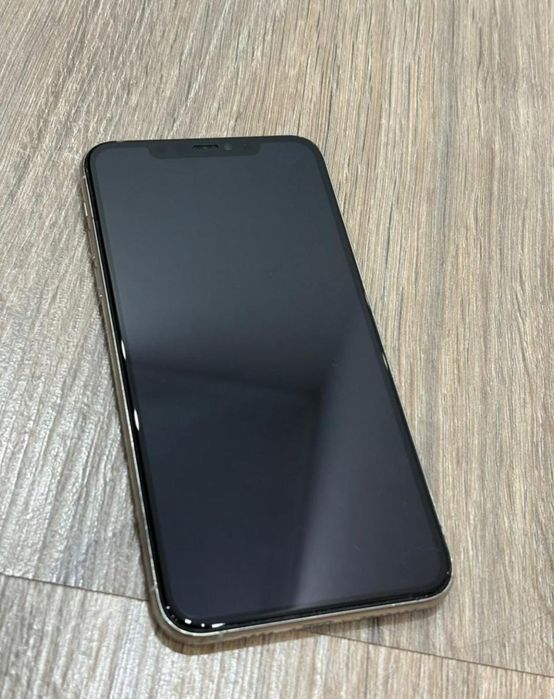 Айфон 11 про макс память 256гб