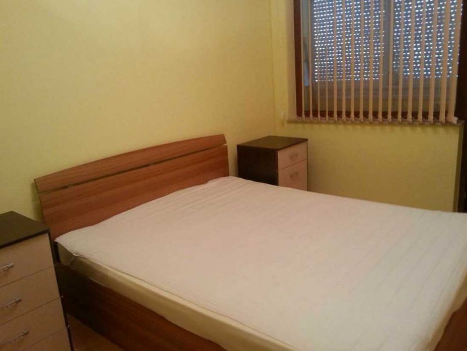 Дава се под наем Двустаен апартамент в Пловдив, Южен - 65 кв.м за 219.3 € - Снимка #2