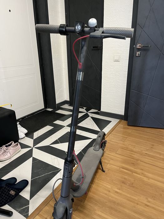 Продаю электросамокат